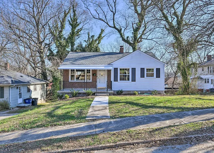 Holiday home Mid-century Modern In Ardmore Area! *